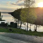 Trivelig Nyoppusset Hus Ved Femsjoen. *