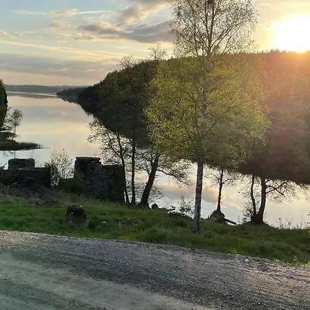 Trivelig Nyoppusset Hus Ved Femsjoen. *