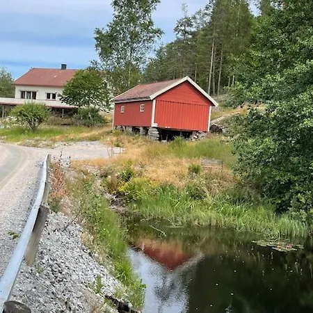 Trivelig Nyoppusset Hus Ved Femsjoen. Appartamento Halden