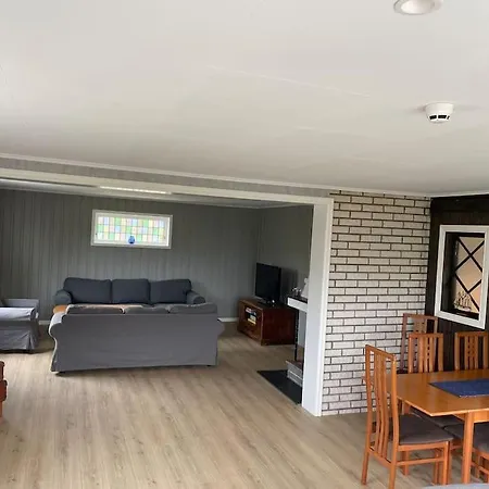 Apartment Trivelig Nyoppusset Hus Ved Femsjoen. Halden