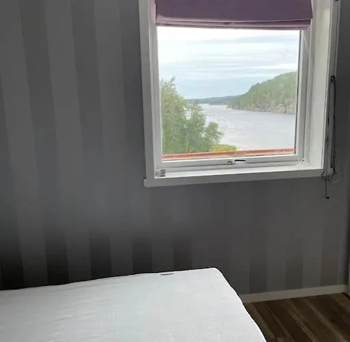 Trivelig Nyoppusset Hus Ved Femsjoen. Apartment Halden