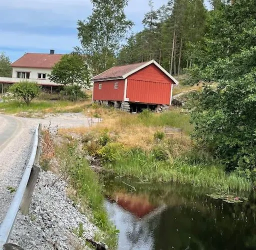 Trivelig Nyoppusset Hus Ved Femsjoen. Apartment Halden